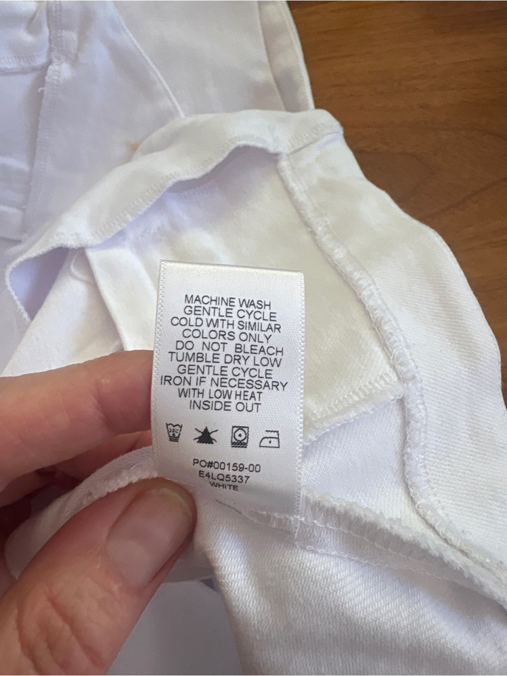 Evereve Sierra White Denim Button-Front Vest Top - Picture 8 of 8